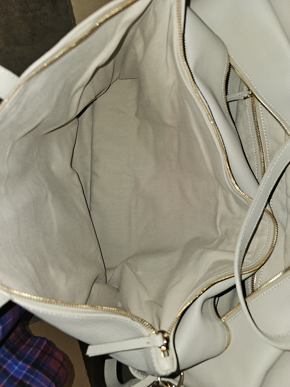 Quince Women's Beige Leather Tote Bag - Picture 6 of 8